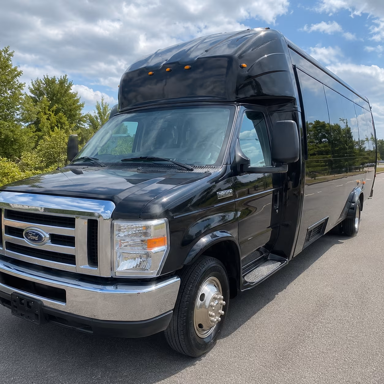 Chesapeake Homecoming & Prom Party Bus Rentals
