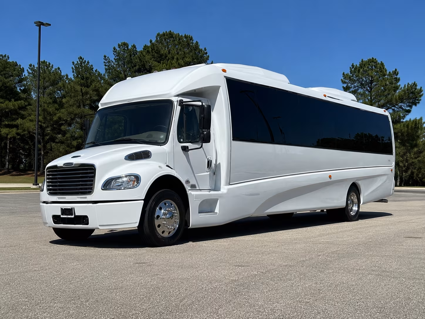Virginia Beach Birthday, Sweet 16, & Quinceañera Transportation party bus exterior