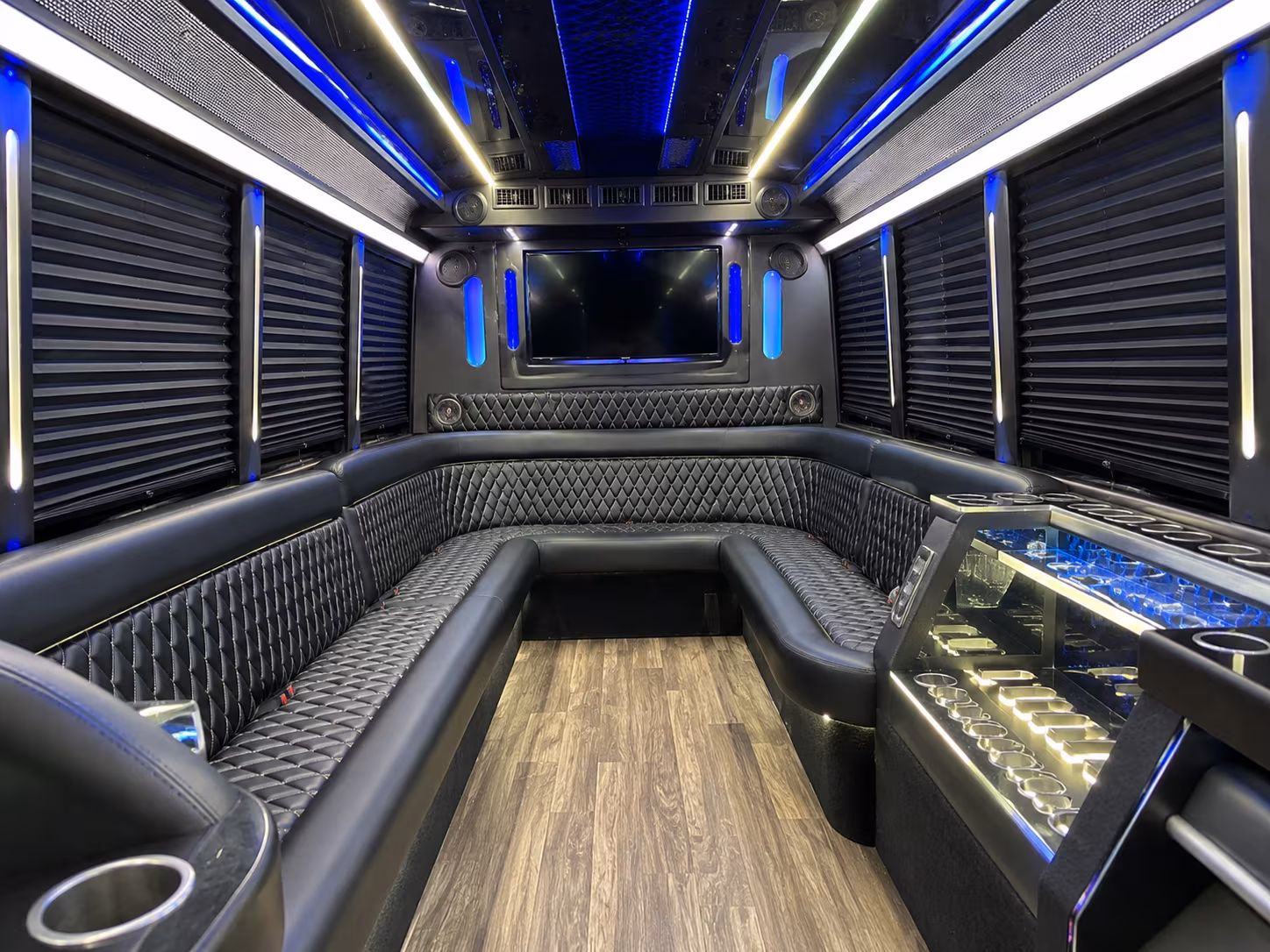 Virginia Beach Birthday, Sweet 16, & Quinceañera Transportation party bus exterior