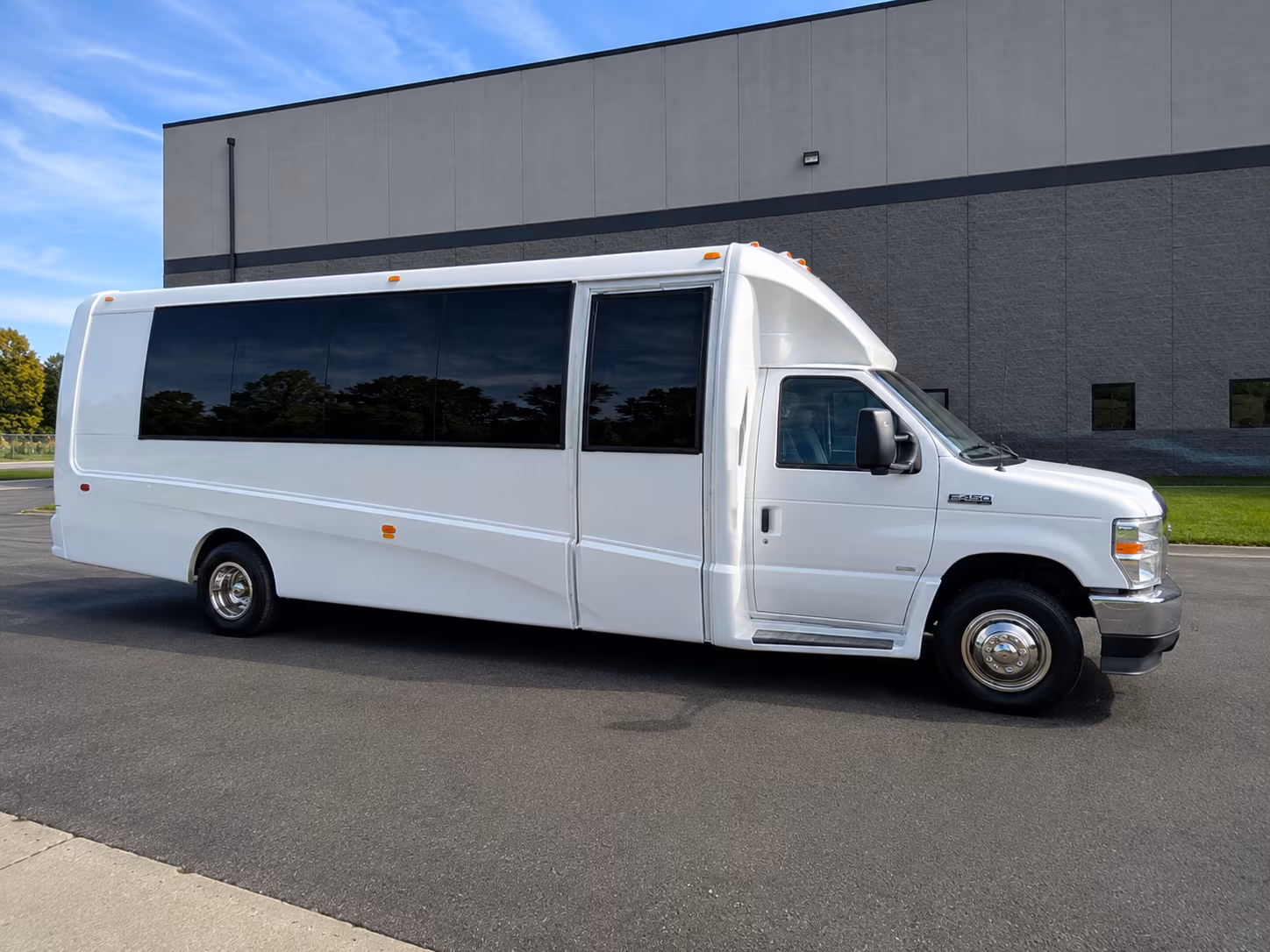 Virginia Beach Corporate Transportation party bus exterior