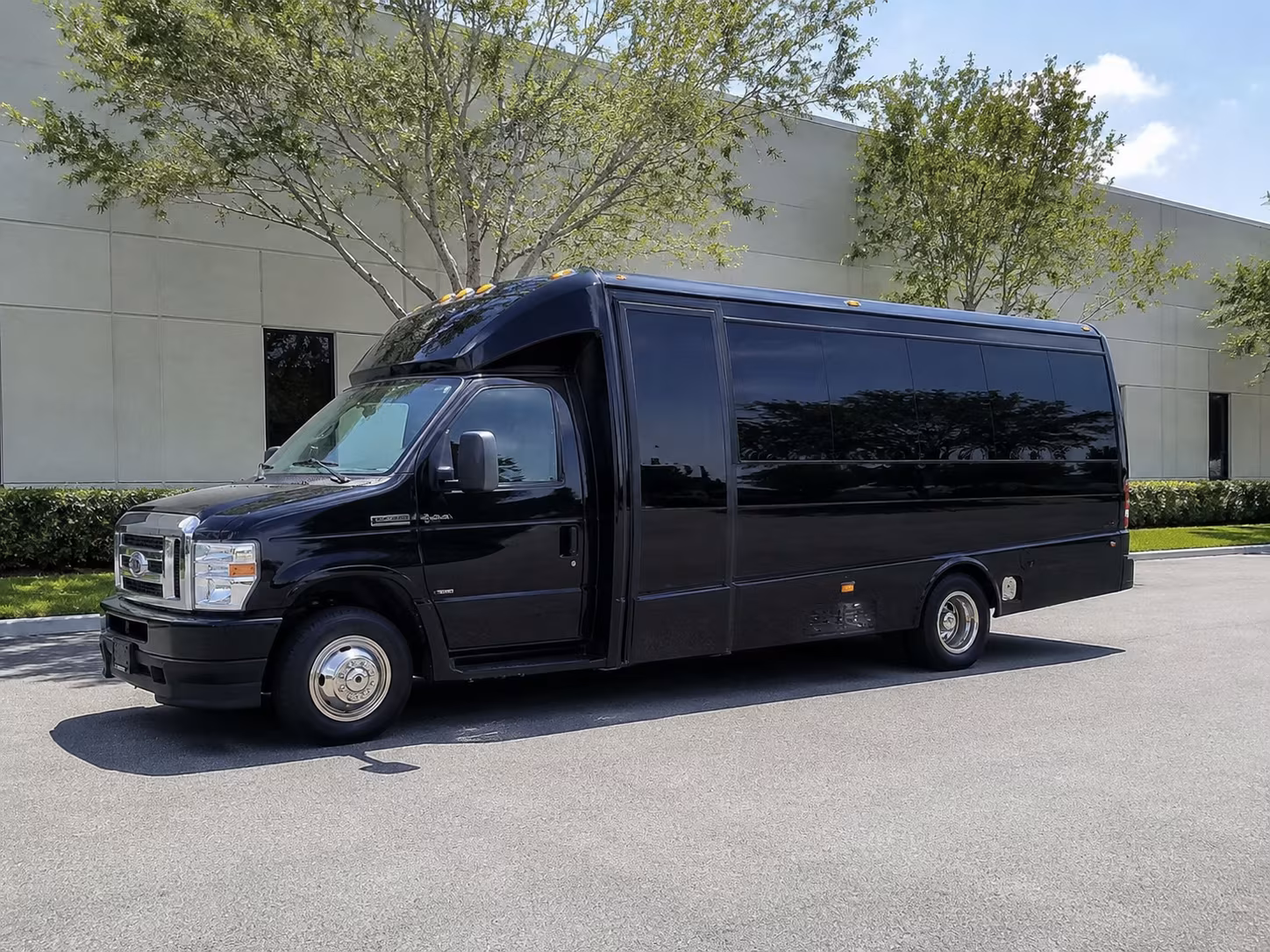 Virginia Beach Corporate Transportation onboard seating